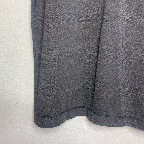 Lululemon Mens Large Black Gray Workout Shirt - Picture 3 of 8